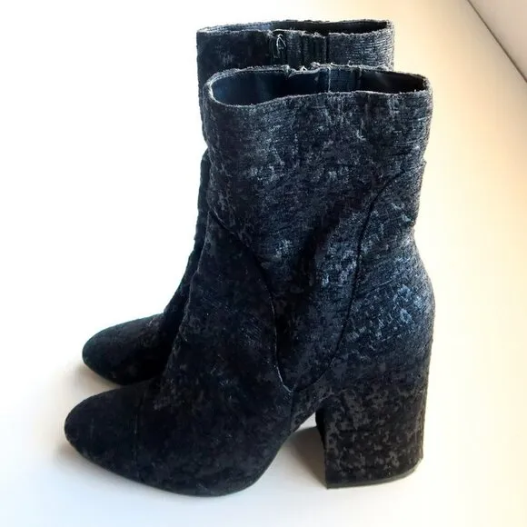 Kendall   Kylie Black Jacquard Canvas Block Heel Boots Booties Size 10