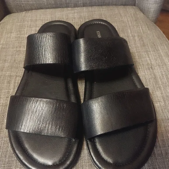 Kenneth Cole Black Minimalist Slide Sandals
