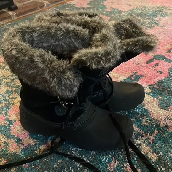 Khombu Waterproof Fur Snow Boots