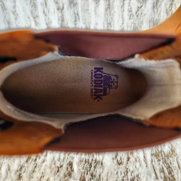 Kodiak &quot;Alma&quot; Waterproof Chelsea Boots Leather Barley Brown | Women's Size 8