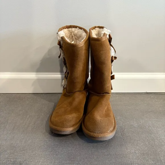 Koolaburra by UGG Brown Suede Boots Size 3 Kids