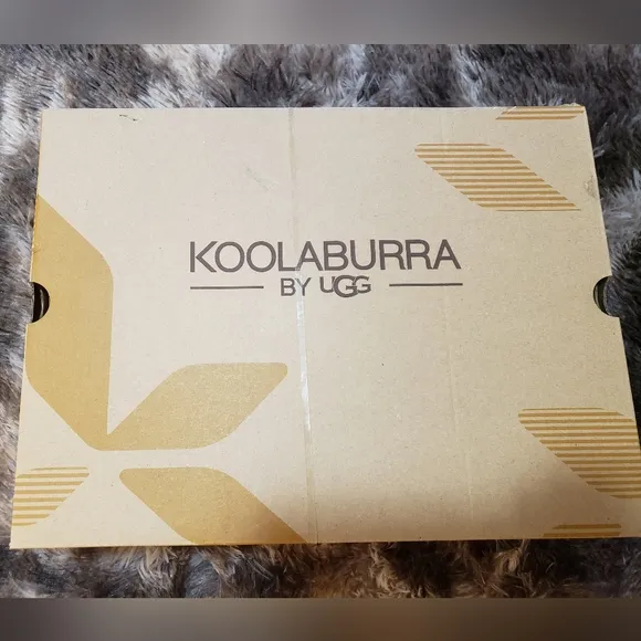 KOOLABURRA BY UGG Women's Faux Shearling Lined Boots Size 6M NWB