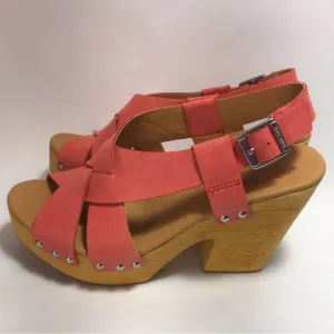Kork-Ease Constance Coral Leather Stacked Heel Sandals Size 8 NIB