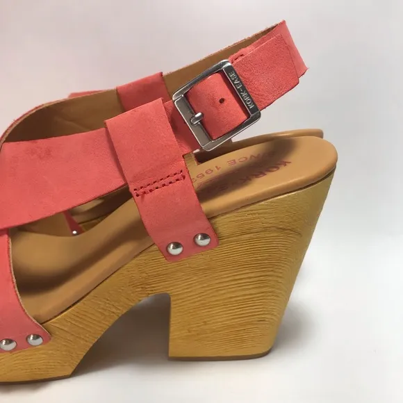Kork-Ease Constance Coral Leather Stacked Heel Sandals Size 8 NIB