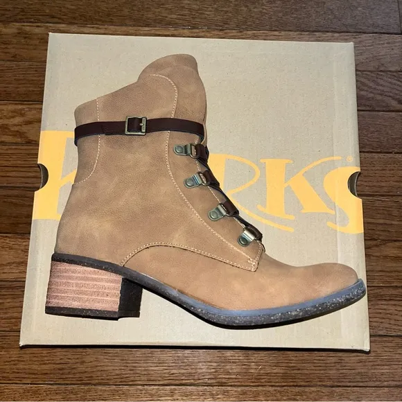 Korks Reese Boot Lace Up Brown Combo Faux Leather Women’s Size 8