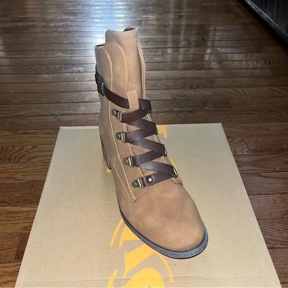 Korks Reese Boot Lace Up Brown Combo Faux Leather Women’s Size 8