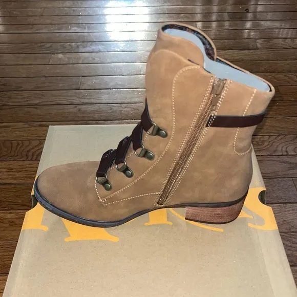 Korks Reese Boot Lace Up Brown Combo Faux Leather Women’s Size 8