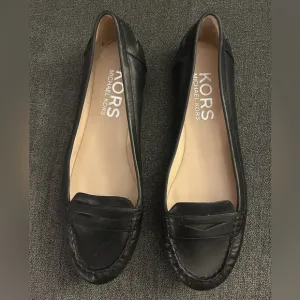 Kors Michael Kors Women’s Black Sz 8 Leather Loafers