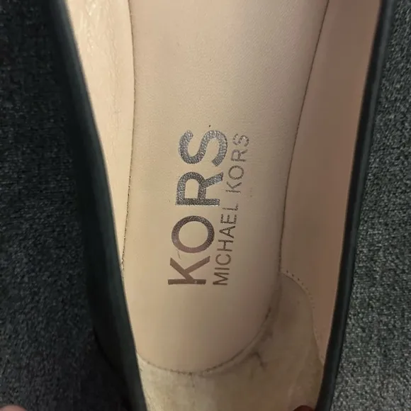 Kors Michael Kors Women’s Black Sz 8 Leather Loafers