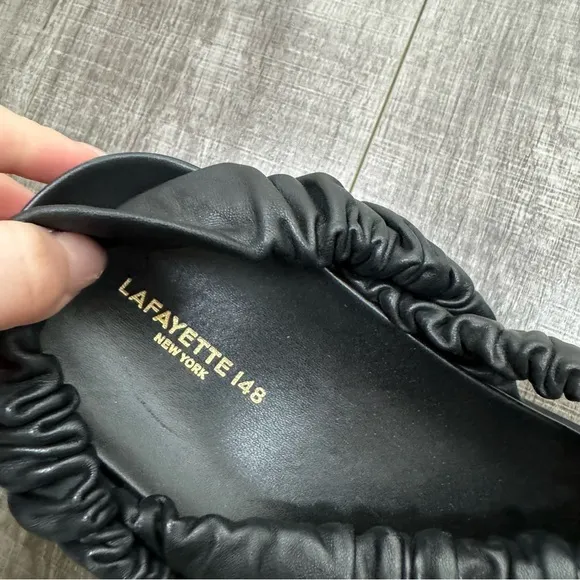 Lafayette 148 Helene Ruched Leather Slingback Thong Sandals In Black Size 7
