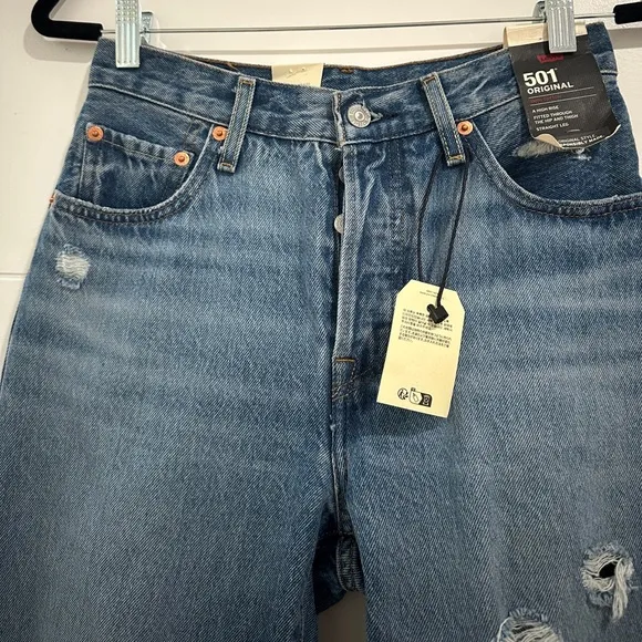 Levi’s 501 jeans high rise straight leg blue denim classic edgy trendy NWT 25