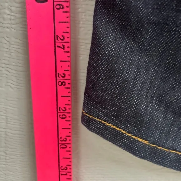 Levi's 513 Dark Wash Distress Jeans 38W 30L 5-Pocket Button Closure