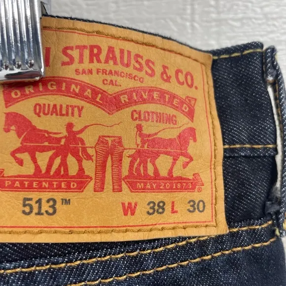 Levi's 513 Dark Wash Distress Jeans 38W 30L 5-Pocket Button Closure