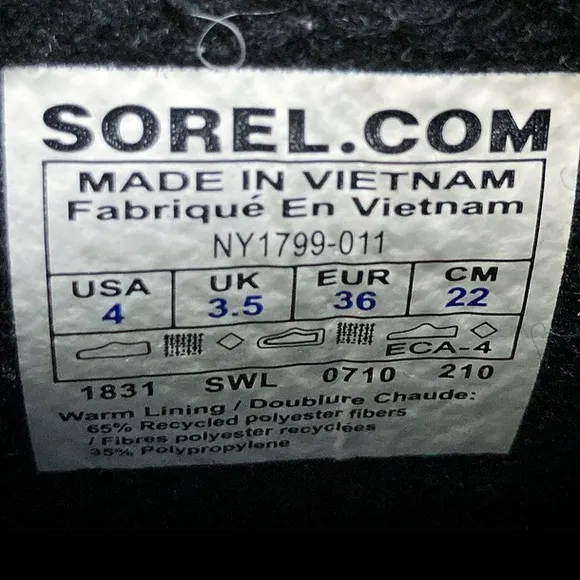 Like New Sorel Cub NY1799-011 Youth Insulated Lined Black Snow Boots Size 4