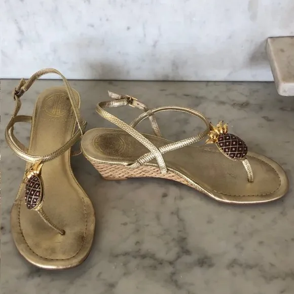 LILLY PULITZER Brown Pink Enamel Pineapple Gold Wicker Wedge Sandals 6
