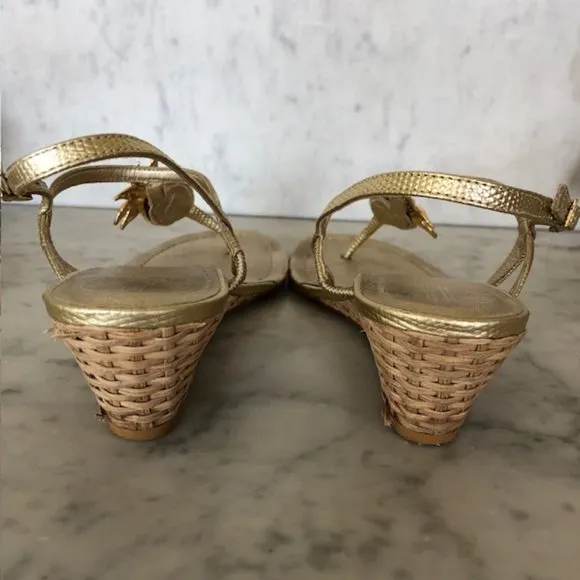 LILLY PULITZER Brown Pink Enamel Pineapple Gold Wicker Wedge Sandals 6