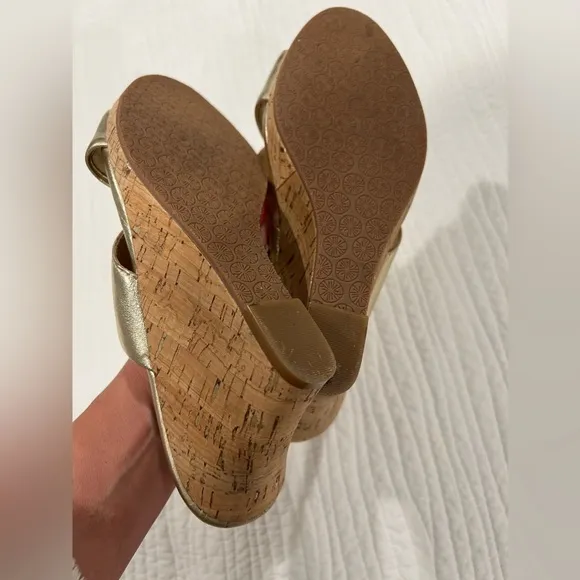 Lilly Pulitzer gold wedge Selena sandals