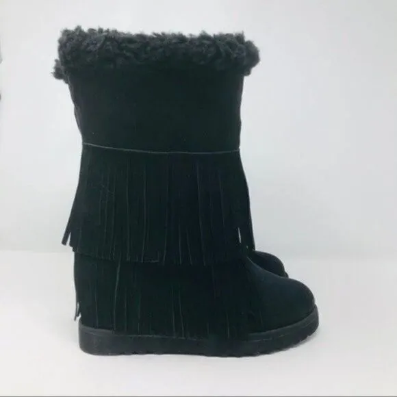 Madden Girl womans Black ankle wedged boots 7.5M BoxÑ Sleet fringe