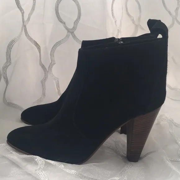 Madewell 1937 black suede ankle boots