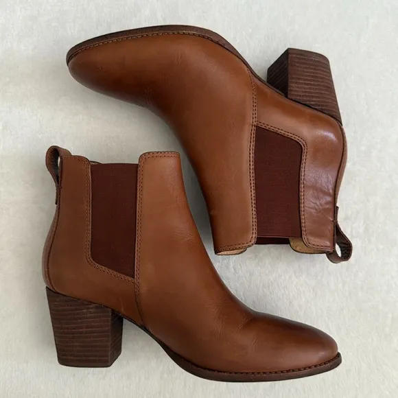 Madewell | The Regan Leather Block Heel Chelsea Boot English Saddle J8307 (7.5)