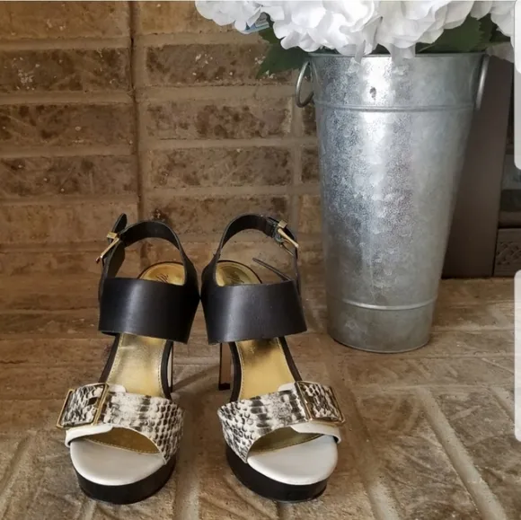 Marc Fisher Black White Smakeskin Platform Sandals
