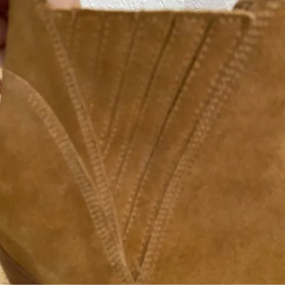 Marc Fisher Elise Suede Booties Ankle Boots Pointy Western Boho Block Heel Camel