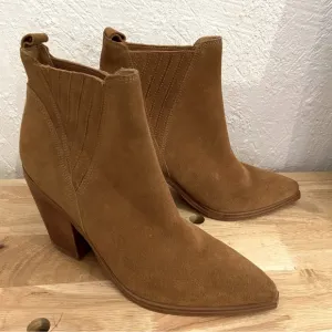 Marc Fisher Elise Suede Booties Ankle Boots Pointy Western Boho Block Heel Camel