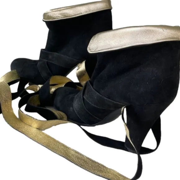 MARC Jacobs Ankle Boots Black and Gold Size 38.5