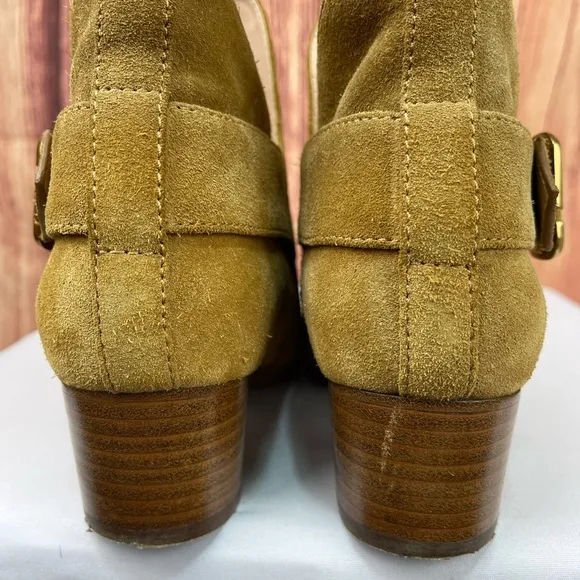 Marc Jacobs ginger tan suede interlock booties women’s size 8.5 brand size 38.5