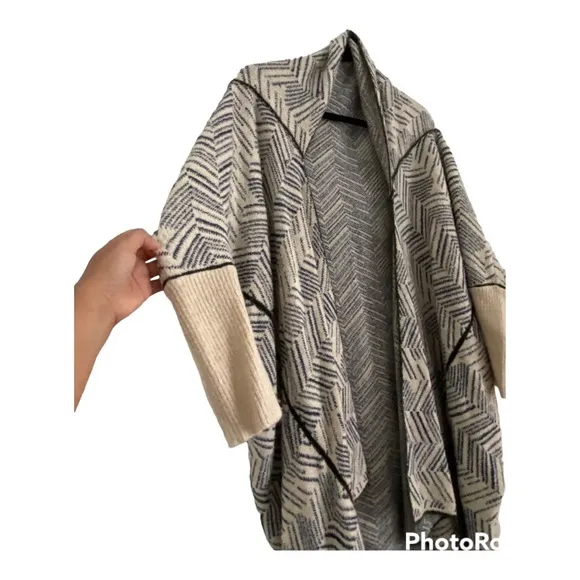 Max Sport Women’s Open Front Cardigan Sweater