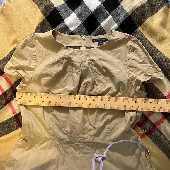 MEASURING A DRESS WIDTH WAIST HIPS LENGTH