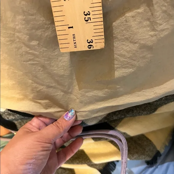 MEASURING A DRESS WIDTH WAIST HIPS LENGTH