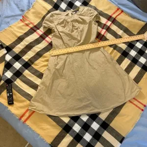 MEASURING A DRESS WIDTH WAIST HIPS LENGTH