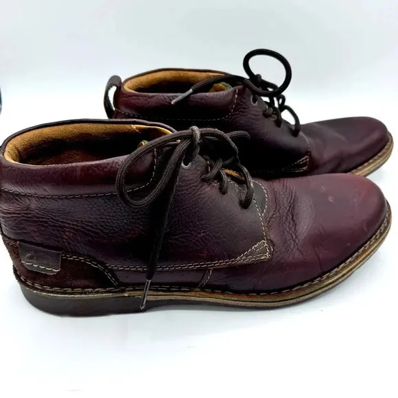 Men’s Clark’s Boots vguc size 11. Leather and suede uppers