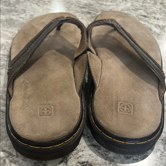 Men’s Dr. Marten’s docs Brown Leather Sandals size 12 flip flop brown