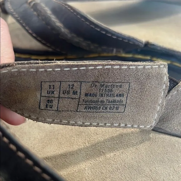 Men’s Dr. Marten’s docs Brown Leather Sandals size 12 flip flop brown