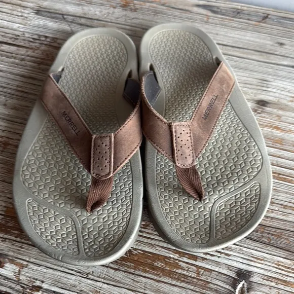 Merrell Brown Sandals size 8