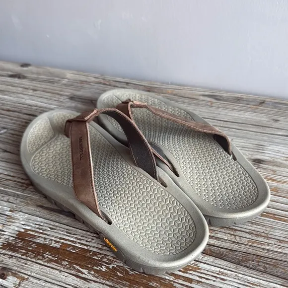 Merrell Brown Sandals size 8