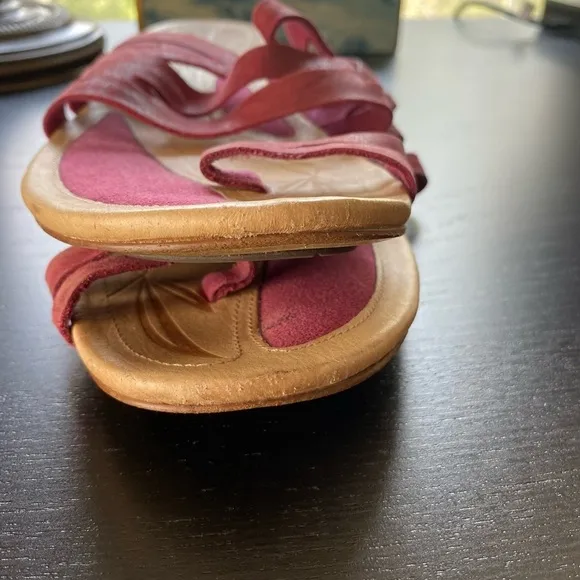 Merrell Red Slice Sandal​​​​