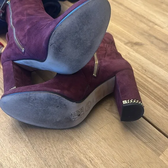 MICHAEL KORS SUEDE burgundy DOLORES BOOTS