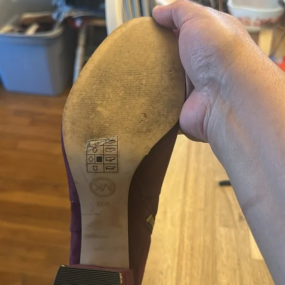 MICHAEL KORS SUEDE burgundy DOLORES BOOTS