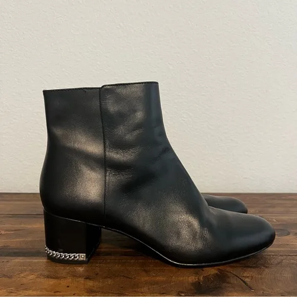 MICHAEL Michael Kors Chain-Detail Black SABRINA MID BOOTIE. Size 9.5.