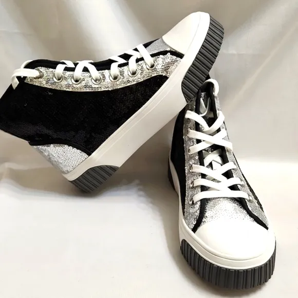 Michael Michael Kors Gertie Two-Toned  Sequined Canvas Sneakers (W Size 6)