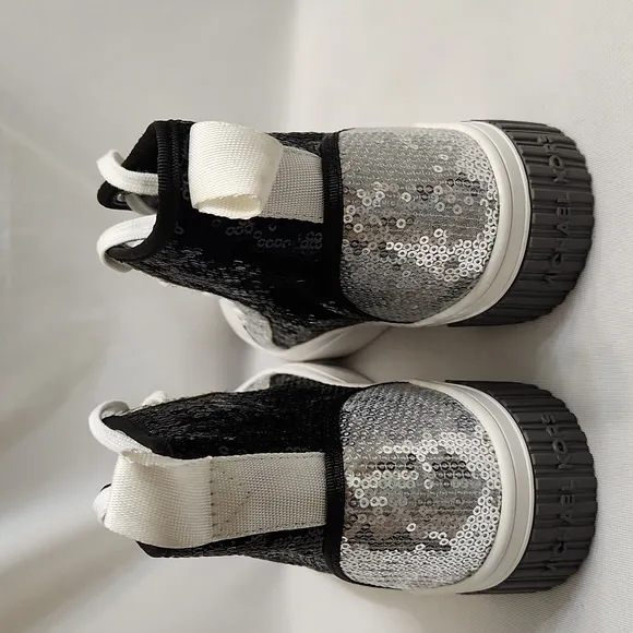 Michael Michael Kors Gertie Two-Toned  Sequined Canvas Sneakers (W Size 6)