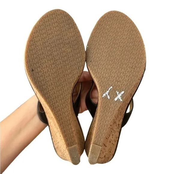 MICHAEL MICHAEL KORS Palm Beach Black Leather Patent Wedge Sandals