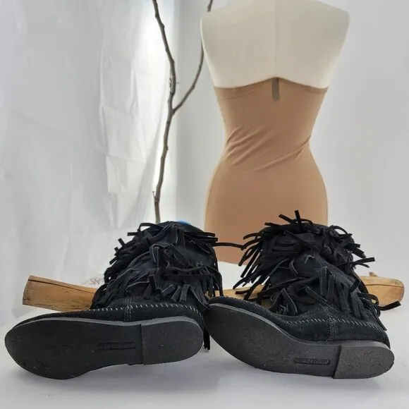 Minnetonka black fringed moccasin boots