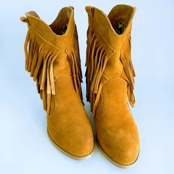 Miss &amp; Mr. Foot Women's Fringe Suede Ankle Boots