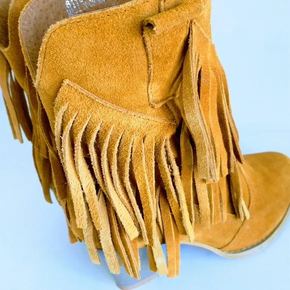 Miss &amp; Mr. Foot Women's Fringe Suede Ankle Boots