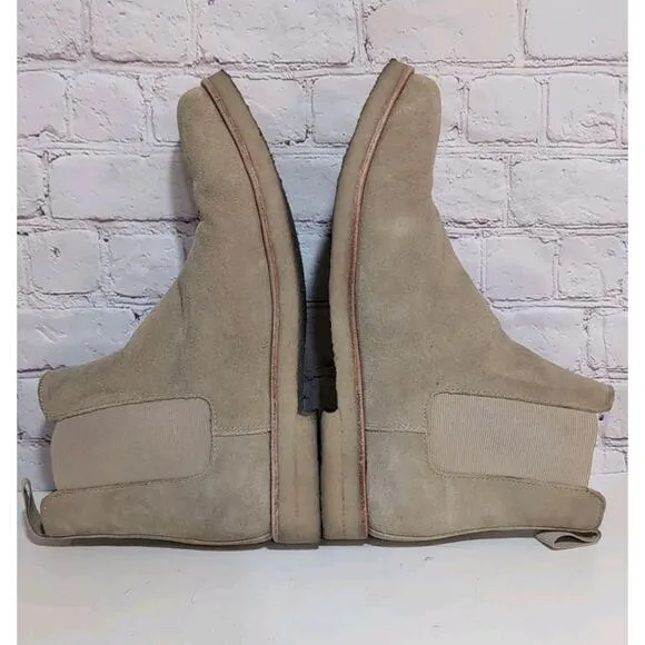 MNML Suede Crepe Chelsea Boots Tan Suede Men’s sz 8.5 Gum Sole