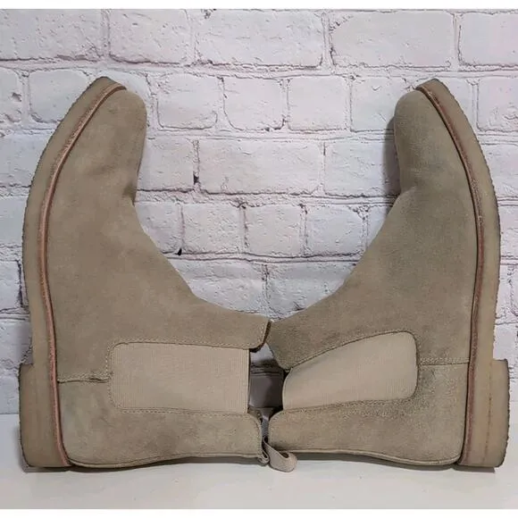 MNML Suede Crepe Chelsea Boots Tan Suede Men’s sz 8.5 Gum Sole